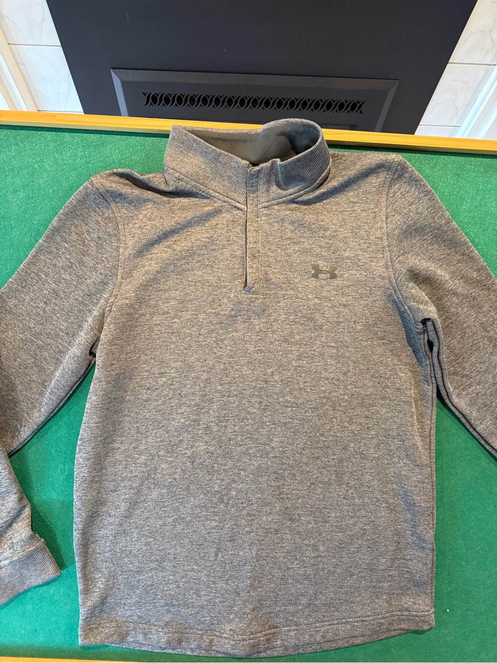 Under Armour Men's Heather Gray Quarter-Zip Pullover